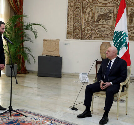 رئيس الجمهورية متوجهاً الى شباب لبنان: اجعلوا لبنان دائما نصب اعينكم