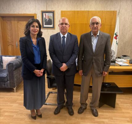 الوزير حيدر إطّلع من الخليل ورستم على تحضيرات سباق OMT بيروت ماراثون في الأول من أيار 2025