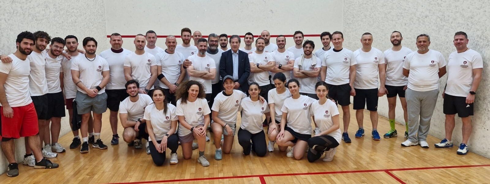 الدورة المفتوحة للسكواش  في الجامعة الأميركية تتواصل بنجاح