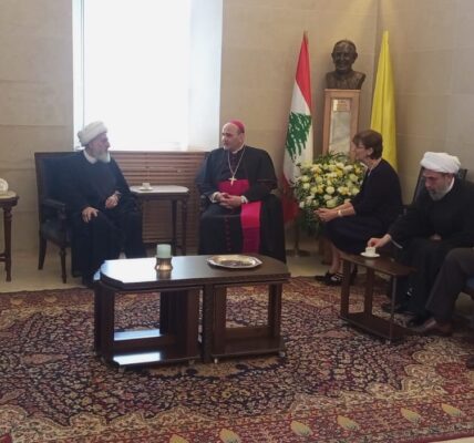 “الشيخ الخطيب معزّياً برحيل البابا فرنسيس: فقدنا رجل سلام وحوار وحامل لواء الإنسانية”