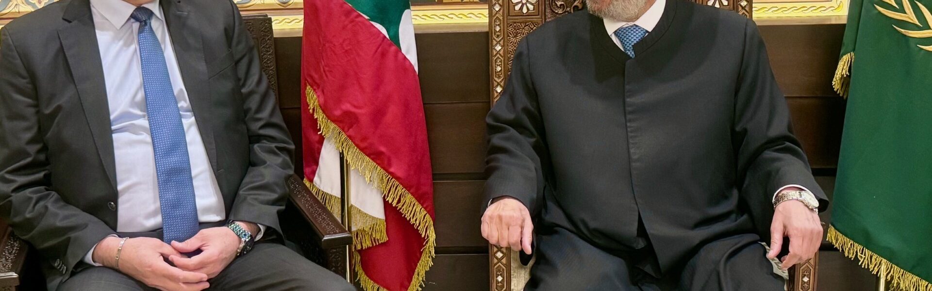 استقبل مفتي الجمهورية اللبنانية الشيخ عبد اللطيف دريان في دار الفتوى  النائب بلال عبد الله