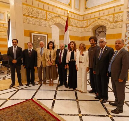 الرئيس نوّاف سلام ينّوه بماراثون بيروت  ويتسلّم من الخليل دعوة المشاركة في فعالياته