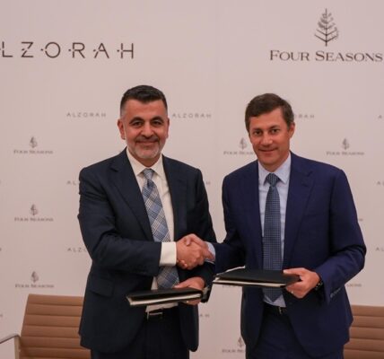 الزورا تعلن عن توقيع اتفاقية مع فورسيزونز لافتتاح منتجع فاخر في الزورا ،عجمان في 2026