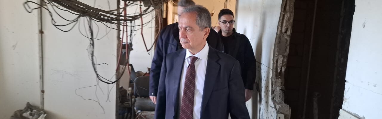الصدي جال في شركة كهرباء لبنان الشاهدة على حجم جريمة ٤ آب