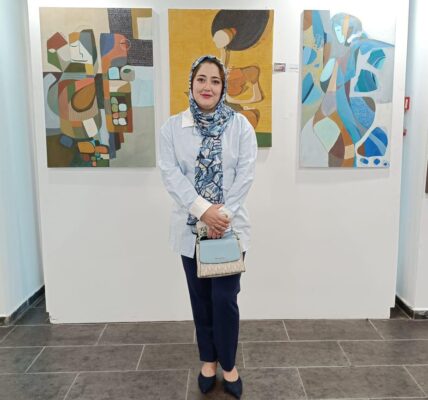 الفنانة لمياء شرود تتألق في معرض جماعي بالمكتبة الوسائطية لمسجد الحسن الثاني بالدار البيضاء