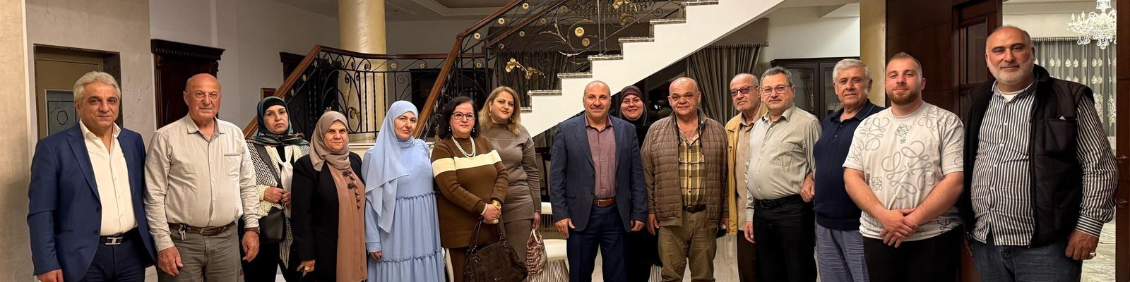 عزام يواصل لقاءاته التشاورية ويستقبل في منزله وفدًا من لجنة ساحة القدس في صيدا مؤكدًا عل أهمية تنمية المدينة على كافة الصعد