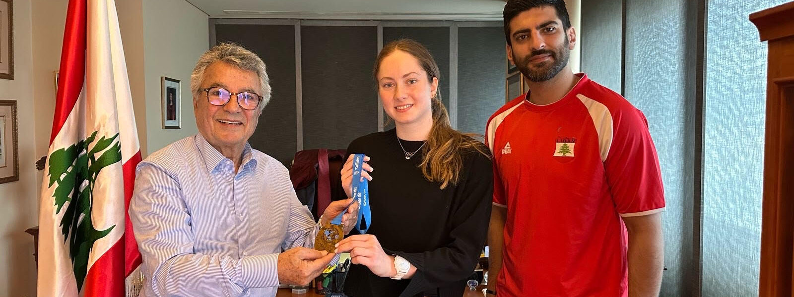 ليتيسيا عون قدّمت ذهبية “إستونيا” إلى المقدسي