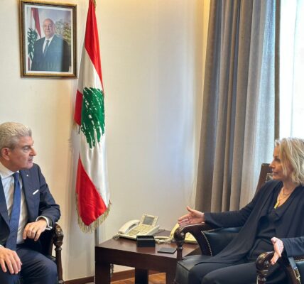 التقى وزير الصناعة جو عيسى الخوري سفيرة استونيا في لبنان