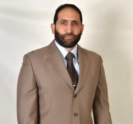 الدكتور فادي شامية يترشح لخدمة مدينة صيدا ويحمل سجلاً حافلاً في العمل الخيري والإعلامي والأكاديمي