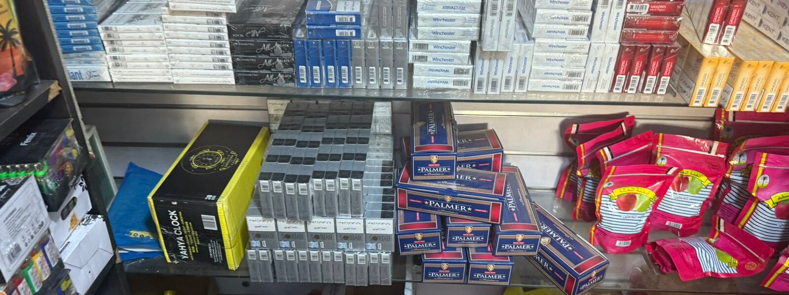 الريجي ضبطت مصنوعات تبغية مهرّبة ومزوّرة في الفرزل وبئر حسن
