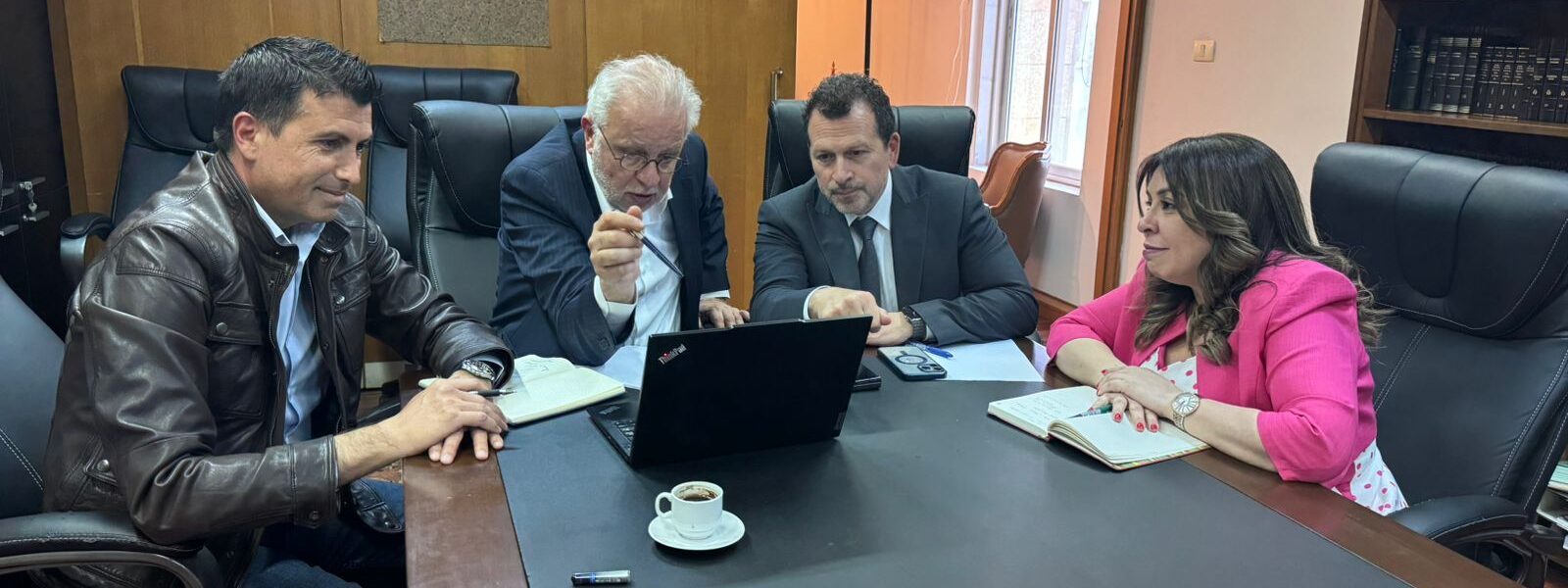 شحادة ونصار يبحثان رقمنة وزارة العدل والمحاكم