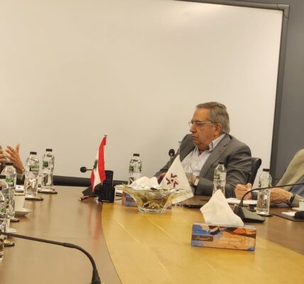تعاون بين جمعية الصناعيين ووزيرة البيئة للإستجابة للمتطلبات البيئية
